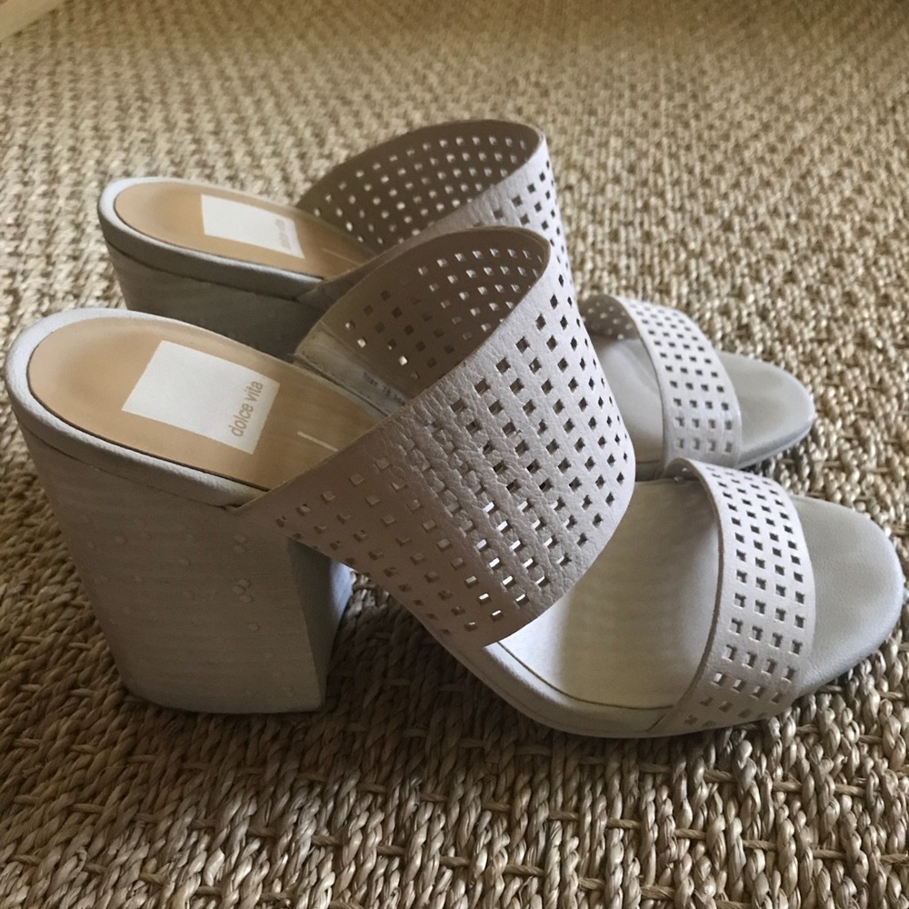 Blocked leather heels